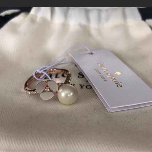 kate spade Jewelry - Kate Spade Disco Pansy Rose Gold Ring 🌸